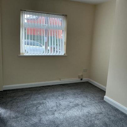 121 Seaview Drive, Belfast, BT15 3ND - Photo 1