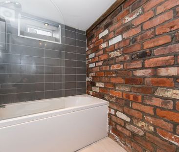 Harold Mount, Hyde Park, Leeds - Photo 2