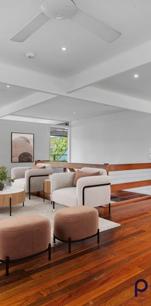 8, Aurora Crescent, KENMORE, Rent – $1, 100 per week - Photo 1