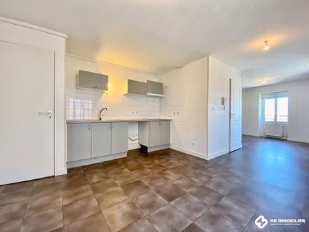 Location Appartement 3 pièces 55m² ROANNE 42300 - Photo 4