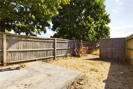 2 bedroom maisonette to rent - Photo 3