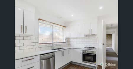 Modern Single Level Living - Photo 5