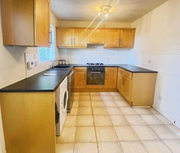 2 bedroom terraced house to rent - Photo 2