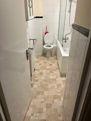 3 Bed Flat, Chesterfield Court, NW11 - Photo 5