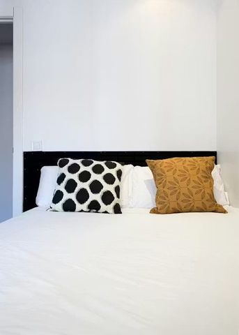 Calle de San Bernardo, Madrid, Community of Madrid 28015 - Foto 2