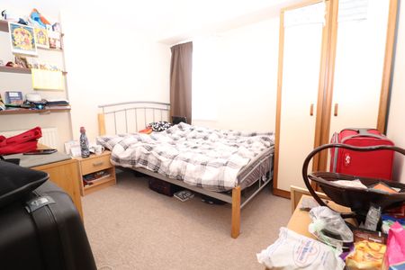 Manor Street, Heath - Photo 3