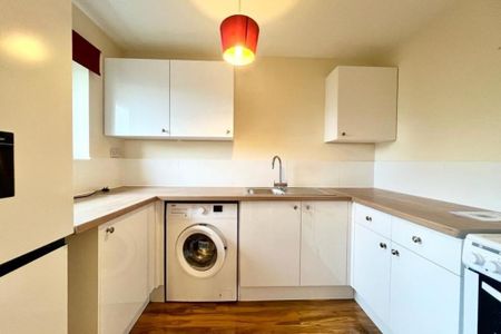 1 bedroom flat to rent - Photo 3