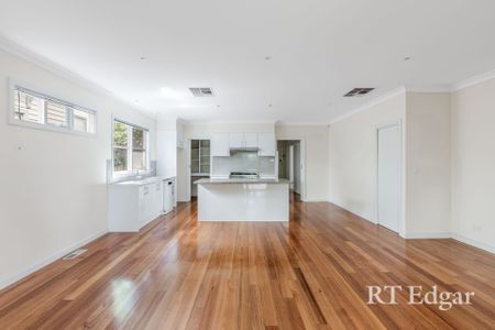 A Regent Lifestyle of Immediate Quality! - Photo 3
