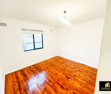 Newly Renovated 3-Bedroom Home In The Heart Of Cabramatta West - Photo 4