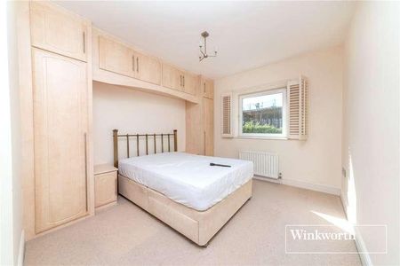 Hartnell Court, Ballards Lane, London, N3 - Photo 4