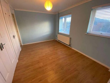 Lorrimore Close, Billericay, CM12 - Photo 3