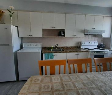 Appartement 3 ½ (dernier étage) à louer. Disponible à partir du 1er... - Photo 4