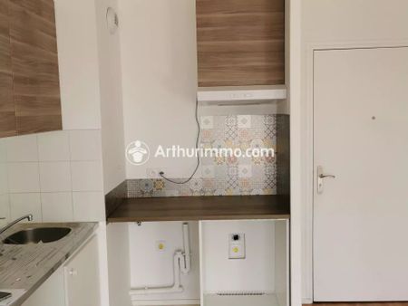 Location Appartement 2 pièces 40 m2 à Saint-Pierre-du-Perray - Photo 4