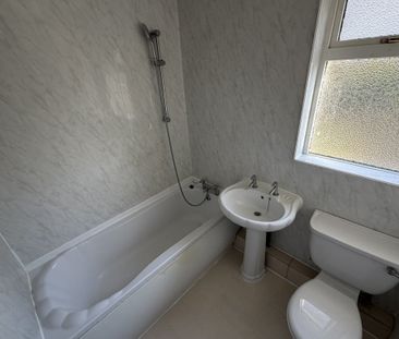 Kingsland Close - Photo 3