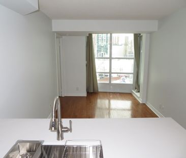 For Lease - 33 Elm Drive Unit# 406, Mississauga, Ontario - Photo 4