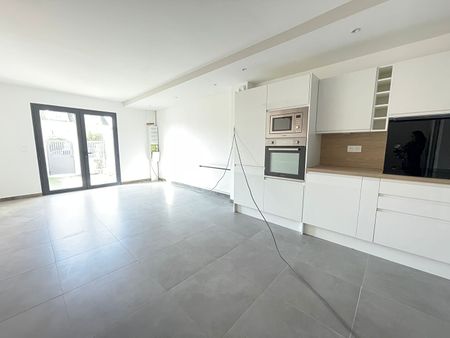 MAISON 4 PIECES SARTROUVILLE, - Photo 3