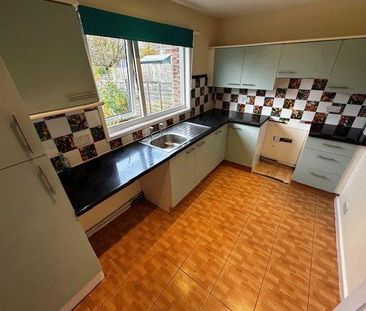 3 bedroom terraced house to rent - Photo 6