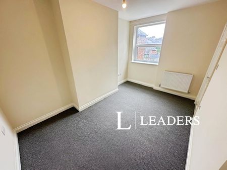 4 bedroom terraced house to rent - Photo 4
