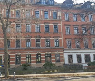 Kompakte 3-Zimmer mit Laminat, Balkon und Wannenbad in guter Lage! ... - Foto 1