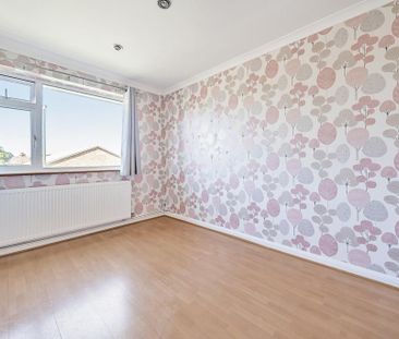 2 bedroom maisonette to rent - Photo 5