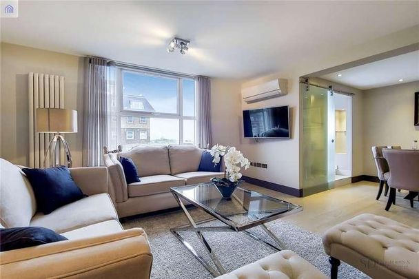 St. Johns Wood Park, London, NW8 - Photo 1