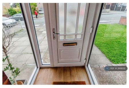 3 bedroom terraced house to rent - Photo 4