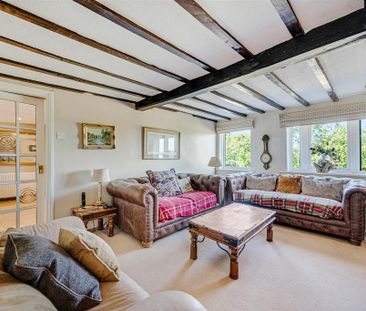 4 bedroom detached house to rent - Photo 2