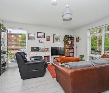 Apt 4, 39 Dundela Crescent, Belfast, BT4 3BN - Photo 2