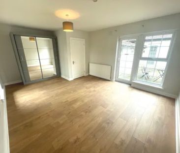 Rent 4 bedroom apartment in Naas - Photo 4