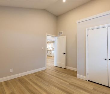 For Lease - 34 Close Avenue, Cambridge, Ontario - Photo 6