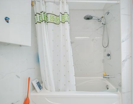 For Lease - 188 Upper Canada Drive Unit# Main Floor, Toronto, Ontario - Photo 2