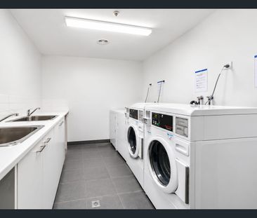 Furnished Studio with Stunning Views in Prime Box Hill Location - Photo 1