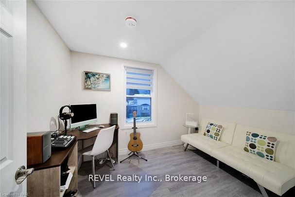 For Lease - 4102 Portage Road, Niagara Falls, Ontario - Photo 1