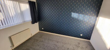 3 bedroom terraced house to rent - Photo 3