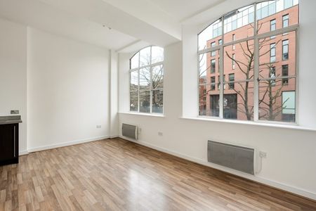 1 Bed Flat - Photo 5