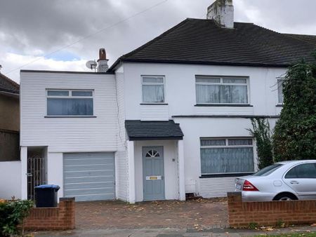 1 bedroom in a house share to rent - Photo 3