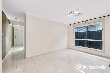 21 Danby Avenue, Windsor Gardens SA 5087 - Photo 2