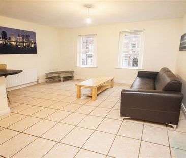 21C Fitzroy Avenue, Belfast, BT7 1HS - Photo 2