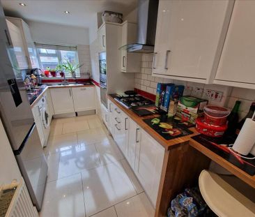 House share to rent - Photo 4