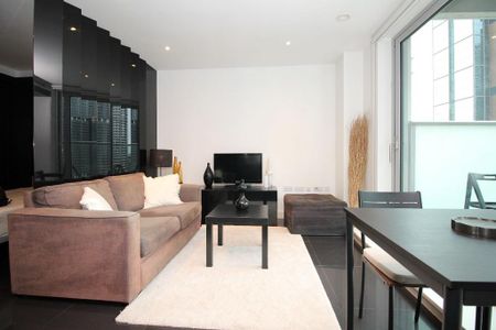 Studio to rent - Photo 2