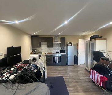 Derby Grove: Student Studio Flat, NG7 - Photo 3