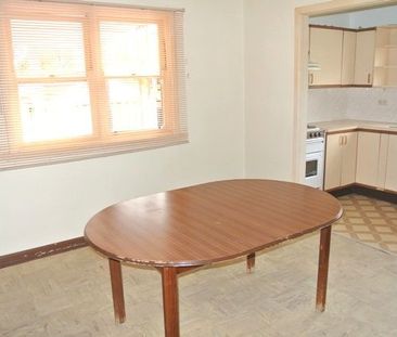 COSY FAMILY HOME, CLOSE TO ALL! - Photo 3