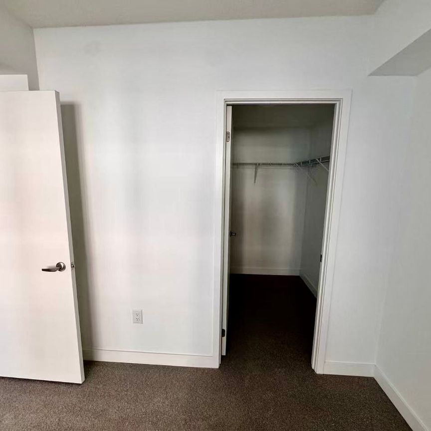 For Lease - 4010 Eglinton Avenue Unit# 205, Toronto, Ontario - Photo 1