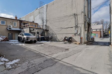 For Lease - 1364 St Clair Avenue Unit# 202, Toronto, Ontario - Photo 3