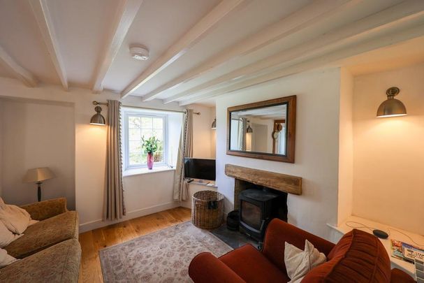 3 bedroom semi-detached house to rent - Photo 1