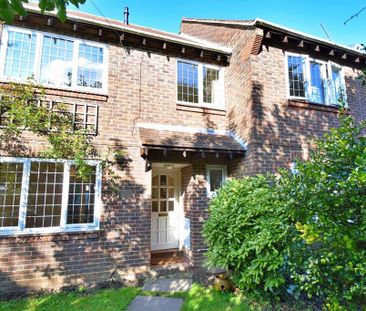 3 bedroom semi-detached house to rent - Photo 1