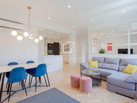 Excellent 3 Bedroom apartment for rent in Ruzafa, Valencia - Photo 2