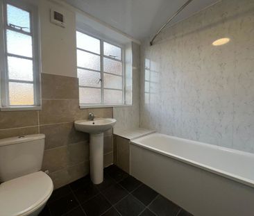 Jesmond, Newcastle Upon Tyne - Photo 6