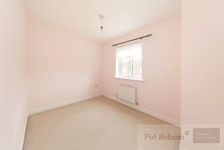 Earlsmeadow, Newcastle upon Tyne - Photo 4
