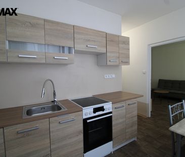 Pronájem bytu 1+1 42 m² - Fotografie 5